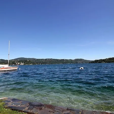 The Indipendent View Lake!