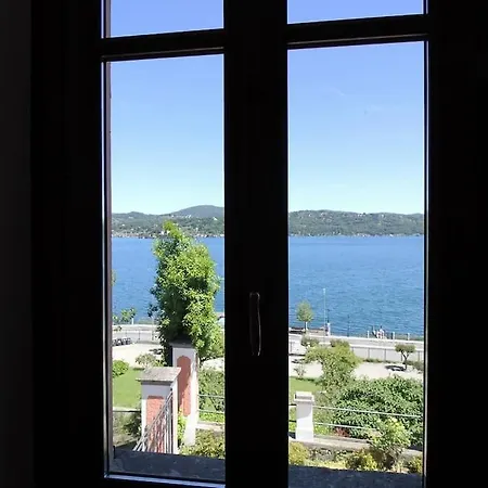 The Indipendent View Lake! * Пелла