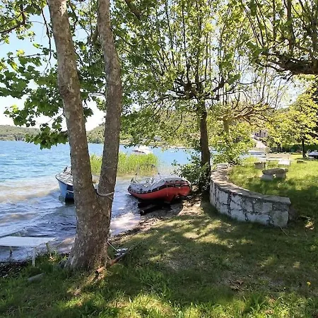 Апартаменты The Indipendent View Lake!